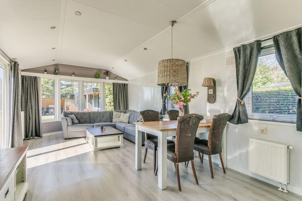 4-Pers. Chalet Met Eigen Parkeerplaats In Veluwe Βίλα Putten Εξωτερικό φωτογραφία