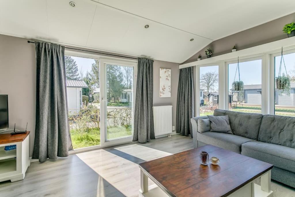 4-Pers. Chalet Met Eigen Parkeerplaats In Veluwe Βίλα Putten Εξωτερικό φωτογραφία