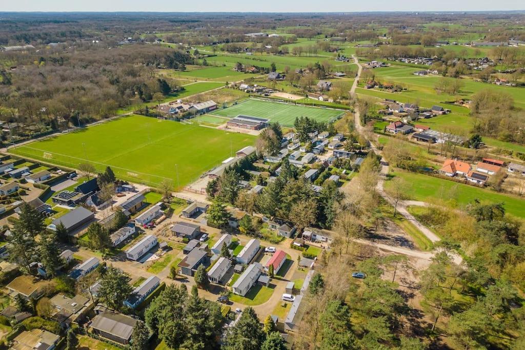 4-Pers. Chalet Met Eigen Parkeerplaats In Veluwe Βίλα Putten Εξωτερικό φωτογραφία